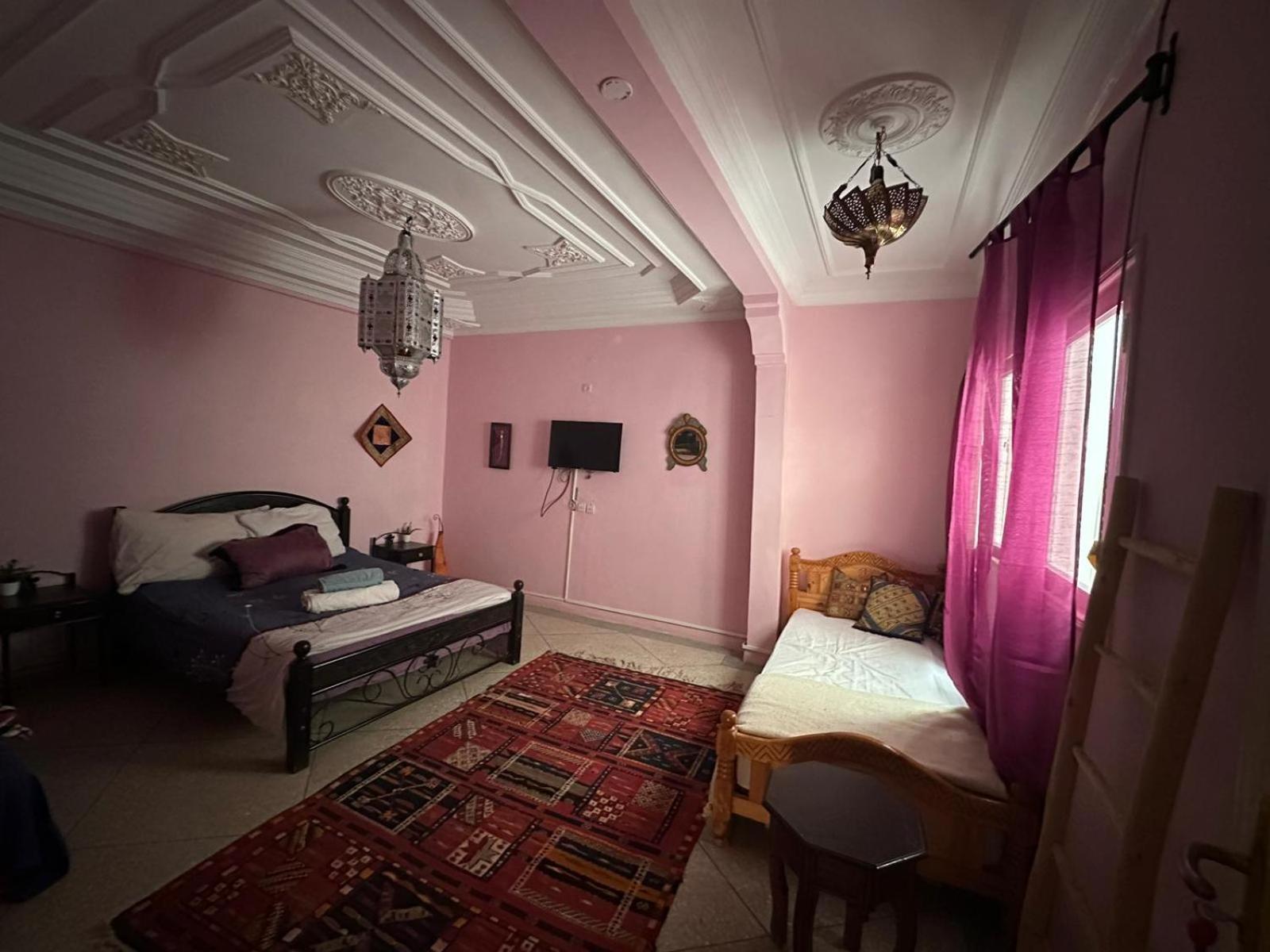 Gite Paradies Quad Bed & Breakfast Tamraght Bagian luar foto