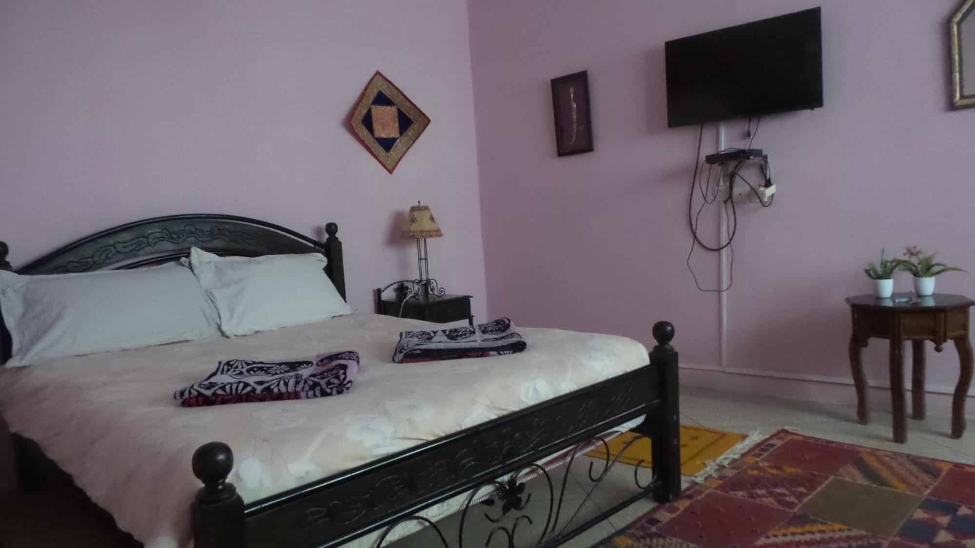 Gite Paradies Quad Bed & Breakfast Tamraght Bagian luar foto